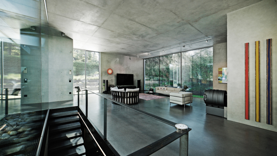 Blick in ein Wohnzimmer eines Bauhauses